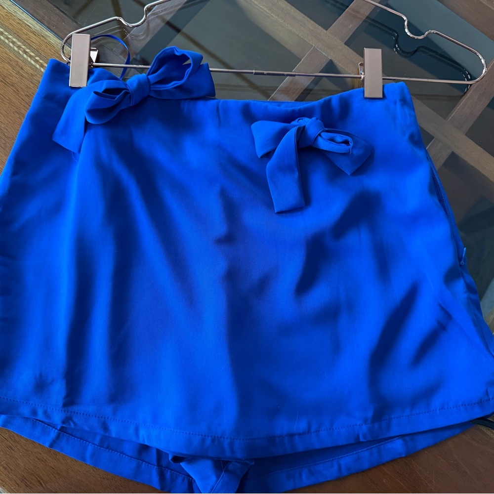 TCEC Vibrant Blue Women's Shorts with Bow Details. Size S